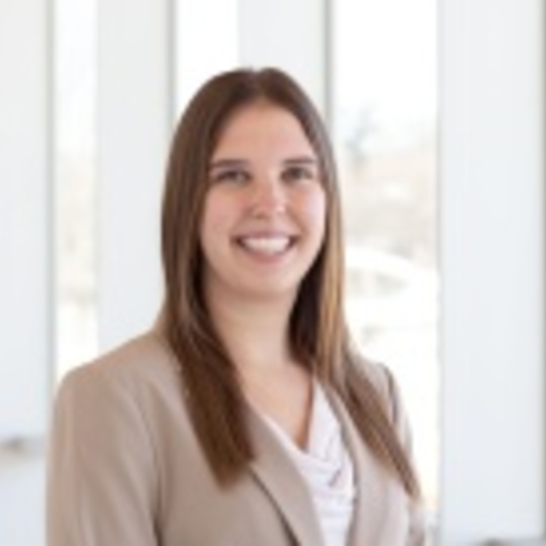 headshot of Halie Dombrowski